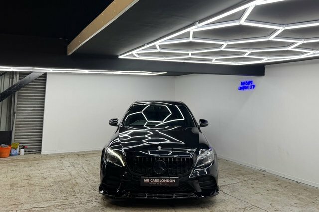 Mercedes-Benz C Class 2018 2.0 C220d Amg Line Premium Saloon Diese EY68GGZ Black #4