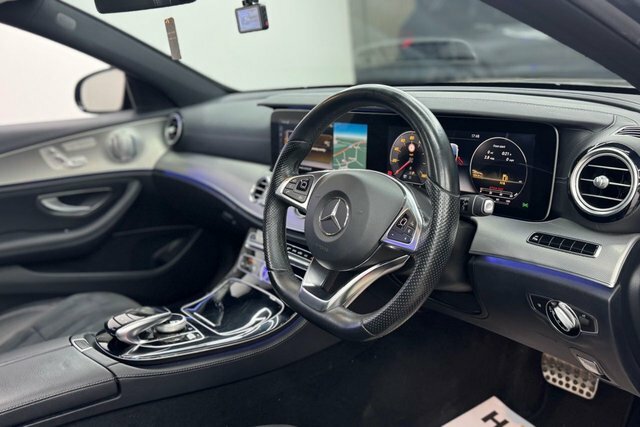 Mercedes-Benz E Class 2016 3.0 E350d V6 Amg Line Premium Plus Saloon 4 HY66GOH Grey #3