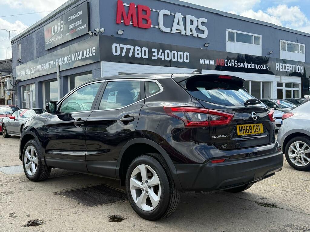 Nissan Qashqai 1.5 Dci Acenta Premium Euro 6 Ss MH68GSV Black #2