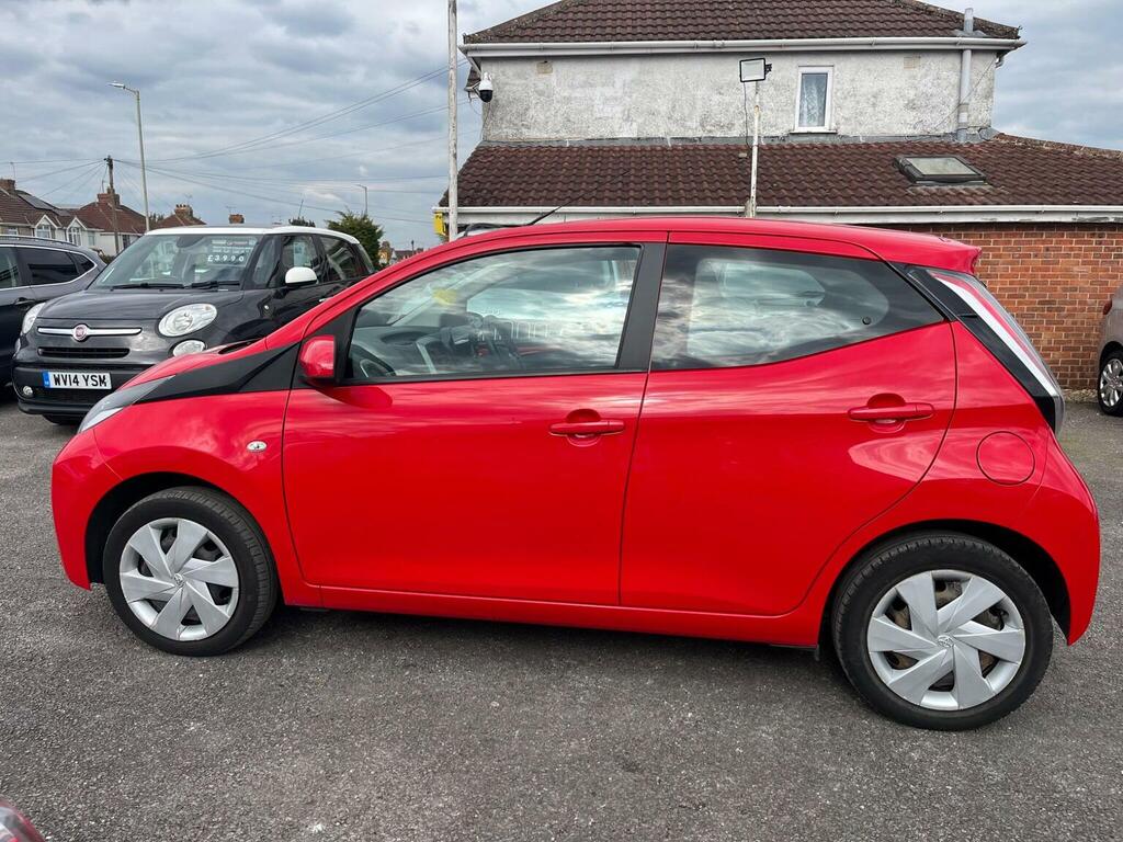 Toyota Aygo 1.0 Vvt-i X-play Euro 6 CK67GWN Red #5