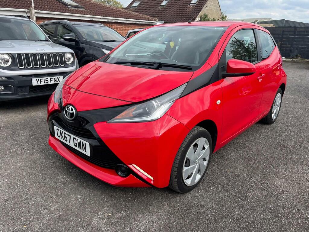Toyota Aygo 1.0 Vvt-i X-play Euro 6 CK67GWN Red #3