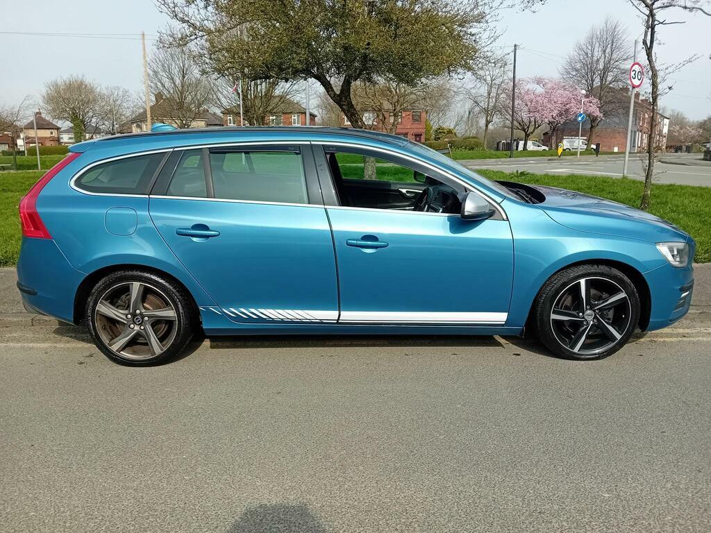Volvo V60 2.0 D3 R-design Euro 6 S S Blue #3