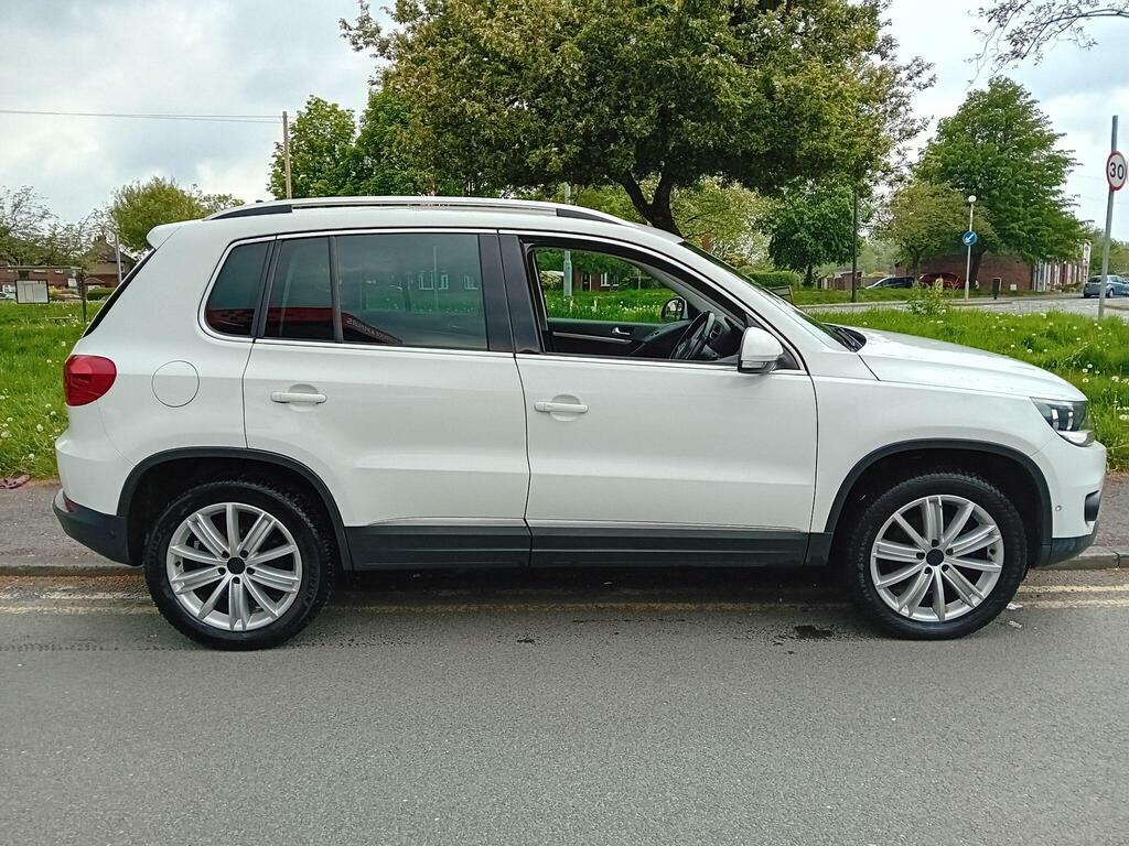 Volkswagen Tiguan 2.0 Tdi Bluemotion Tech Match Edition 4Wd Euro 6 YS65JTV White #3