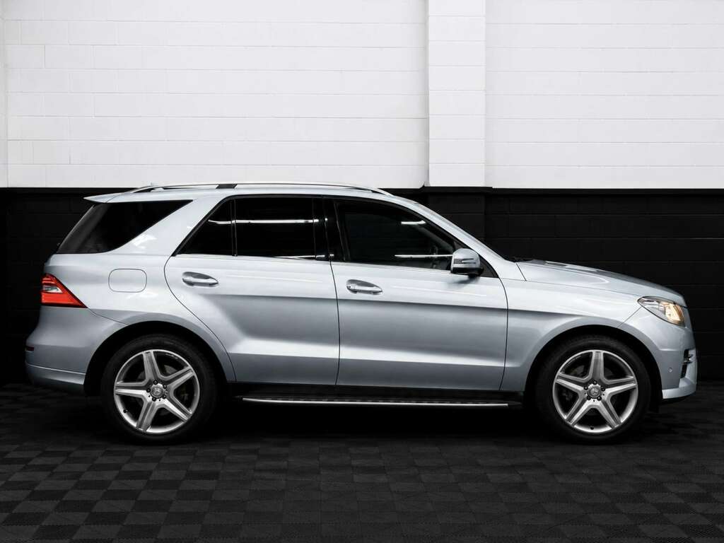 Mercedes-Benz M Class 3.0 Ml350 Amg Sport Bluetec 4Wd Silver #2