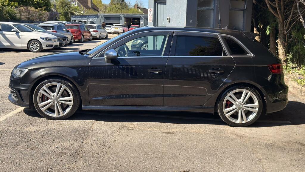 Audi S3 2.0 Tfsi Sportback S Tronic Quattro Eur Black #4