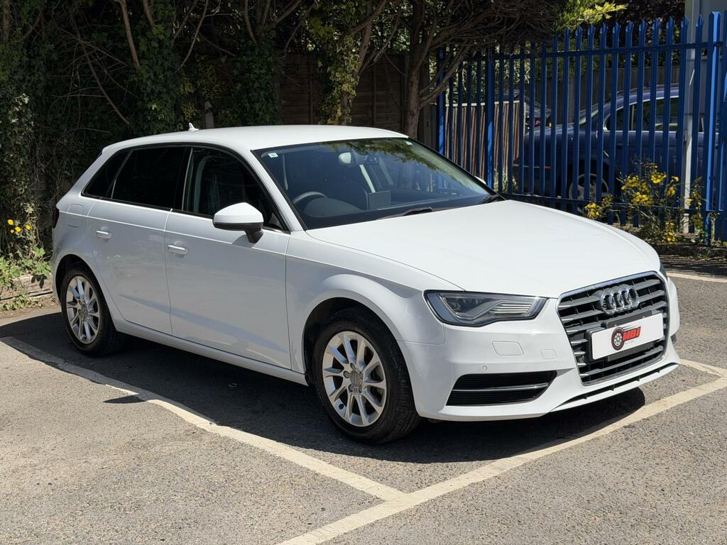 Audi A3 1.4 Tfsi Sport Sportback S Tronic Euro White