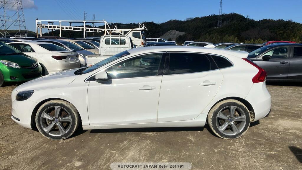 Volvo V40 1.6 T4 Se Nav Hatchback Powershift Euro White #3