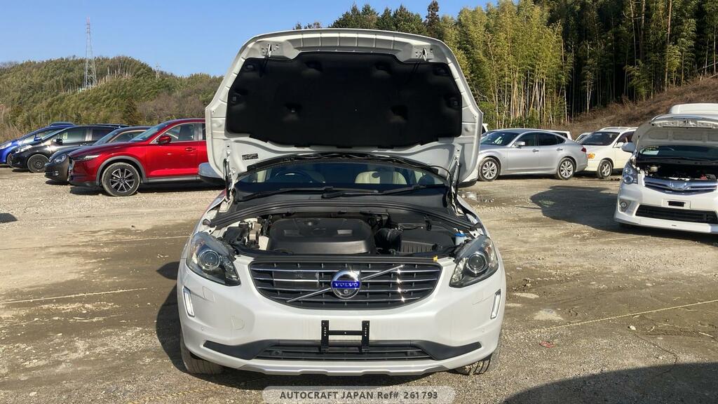 Volvo XC60 Se Nav White #2