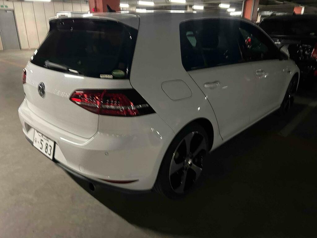 Volkswagen Golf 2.0 Tsi Bluemotion Tech Gti Hatchback D  White #2