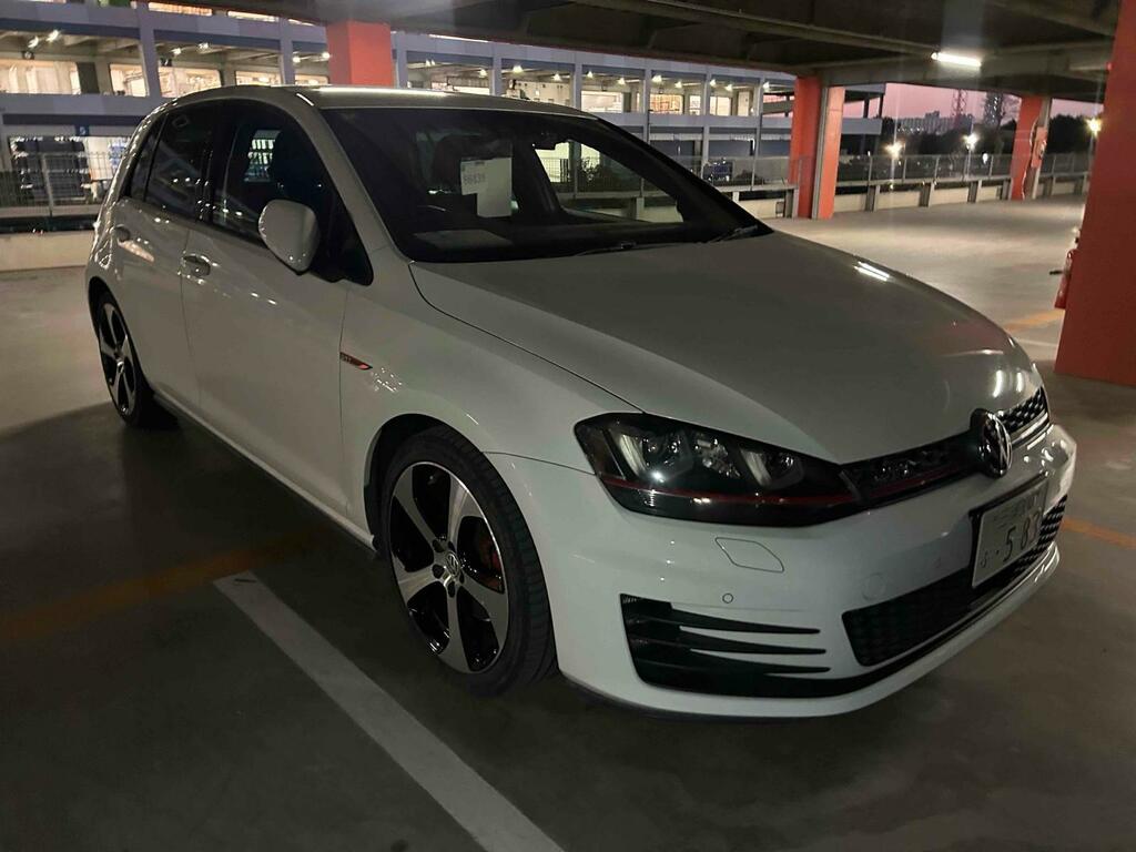 Volkswagen Golf Gti White