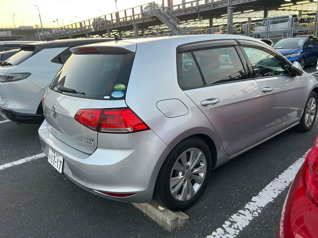 Volkswagen Golf 1.2 Tsi Bluemotion Tech S Hatchback Dsg Silver #2