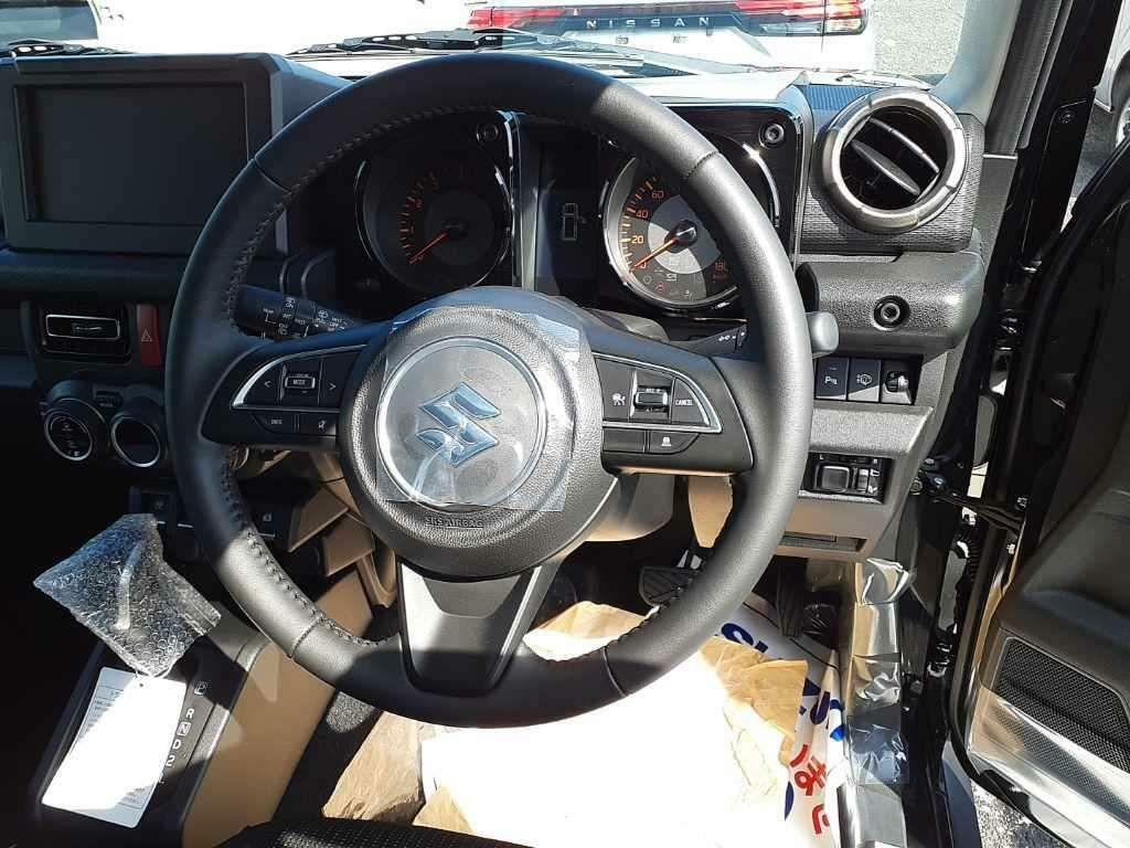 Suzuki Jimny 1.5 Nomade Suv Allgrip 4Wd Black #4