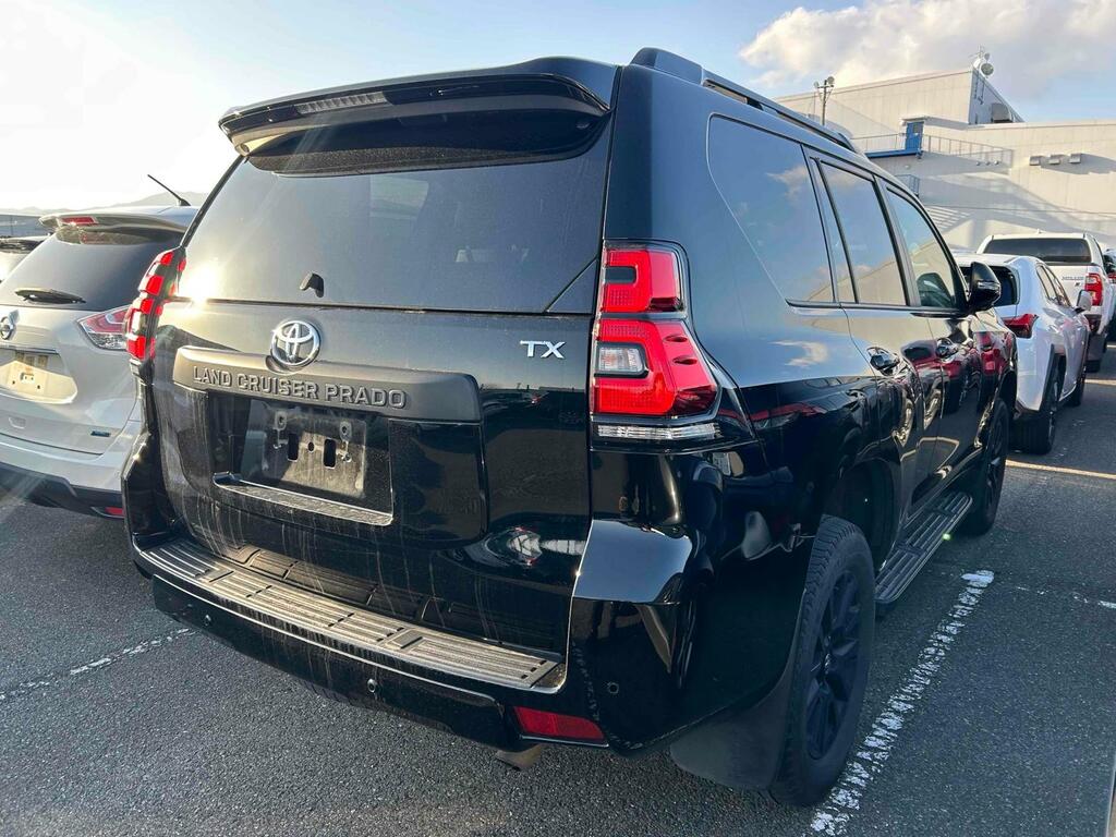 Toyota Land Cruiser 2.8D Invincible Suv 4Wd Euro 6 S Black #2