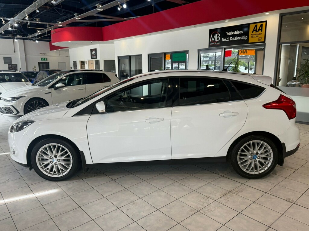 Ford Focus Hatchback 1.0 T Ecoboost Zetec 201362 B3LPB White #4