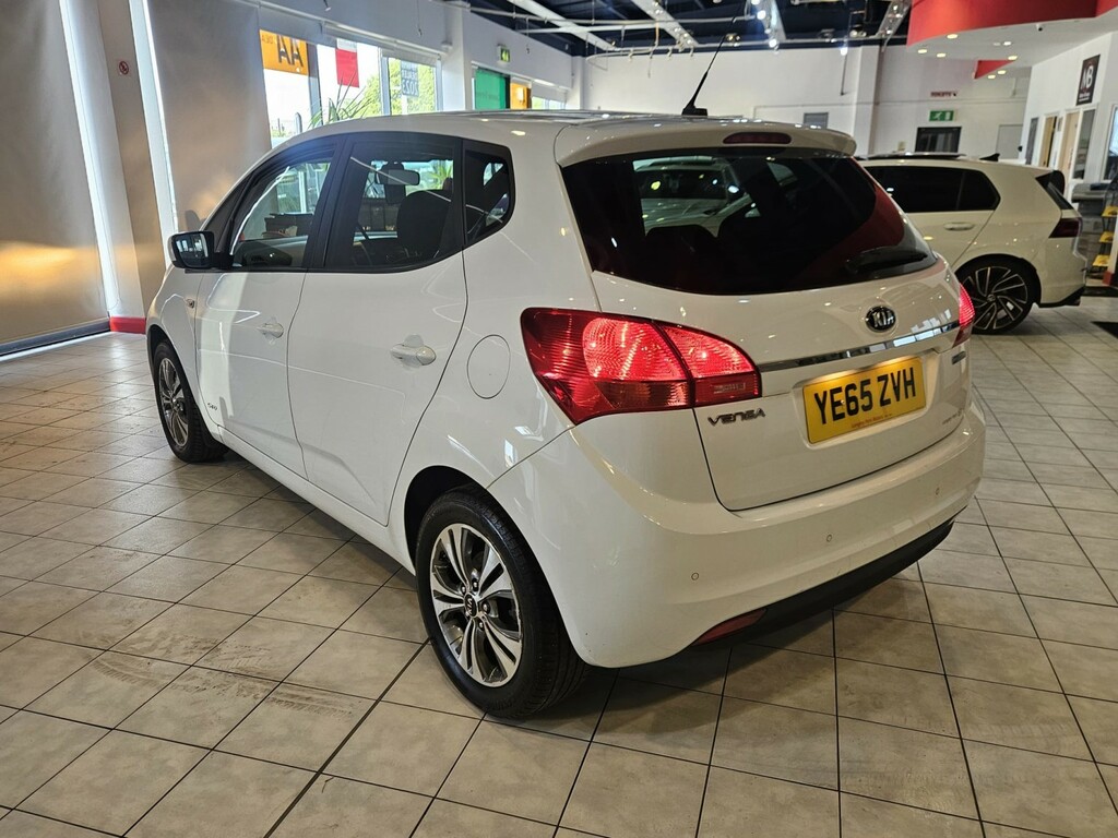 Kia Venga Mpv 1.4 Sr7 201565 White #4
