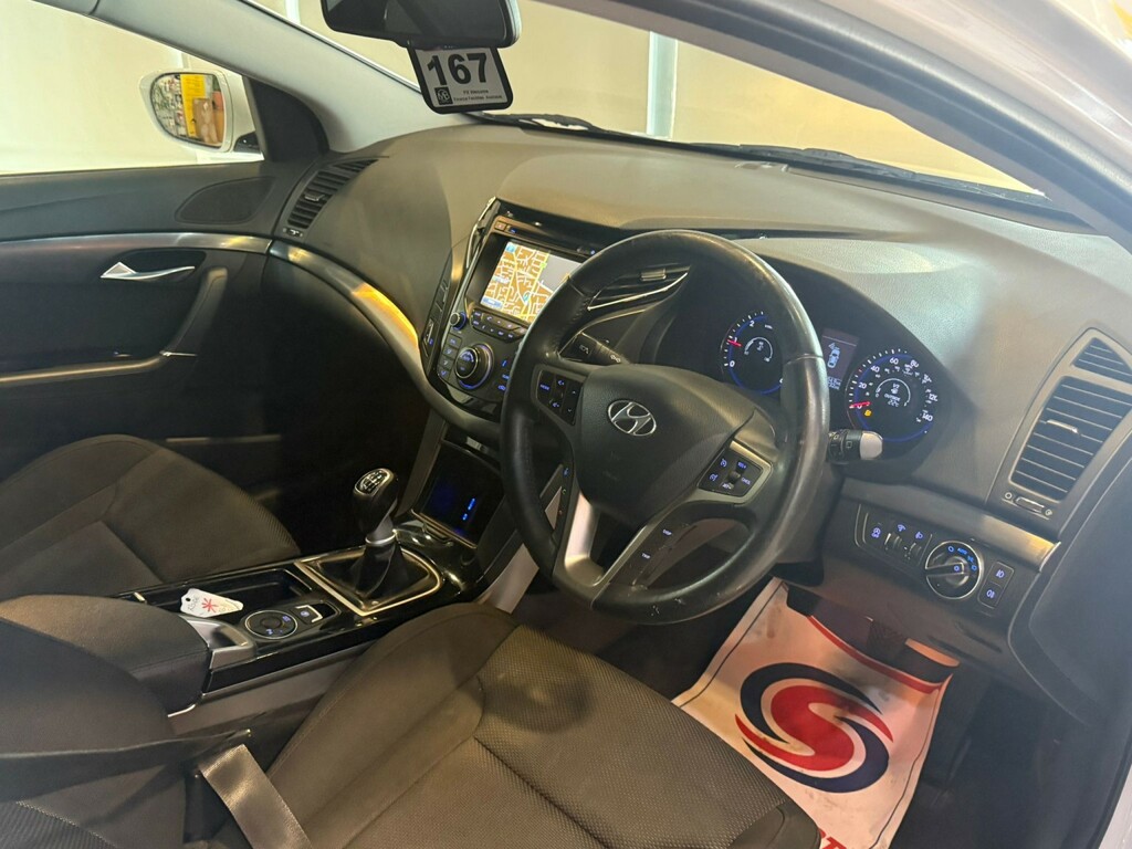 Hyundai I40 I40 Active Blue Drive Crdi White #16