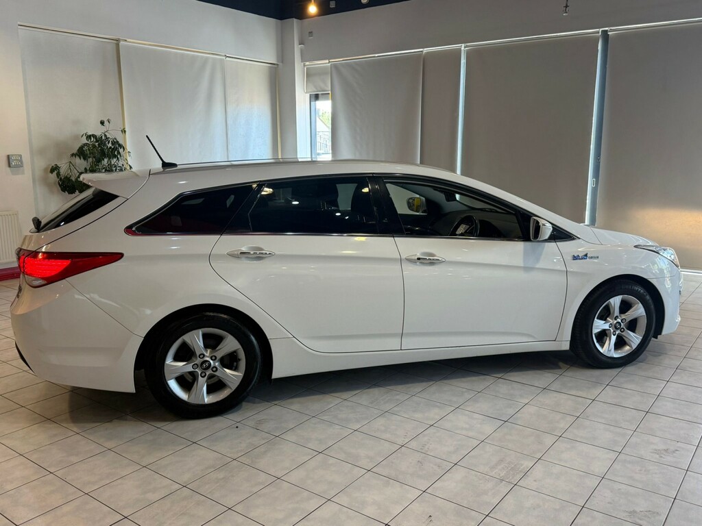 Hyundai I40 I40 Active Blue Drive Crdi White #11