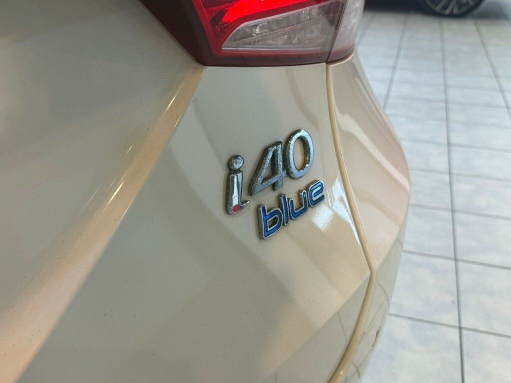 Hyundai I40 I40 Active Blue Drive Crdi White #7