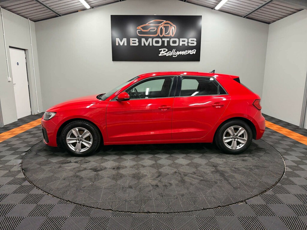 Audi A1 Sportback 30 Tfsi Se SK19WEH Red #4
