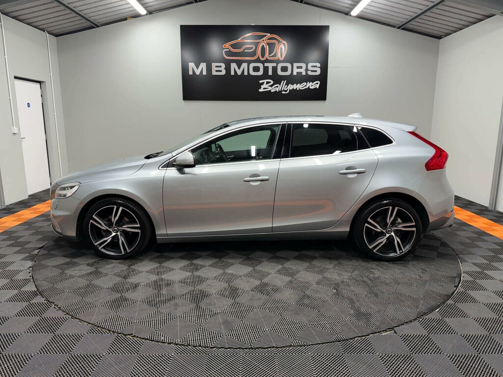 Volvo V40 R-design Pro D2 KY18MGE #4
