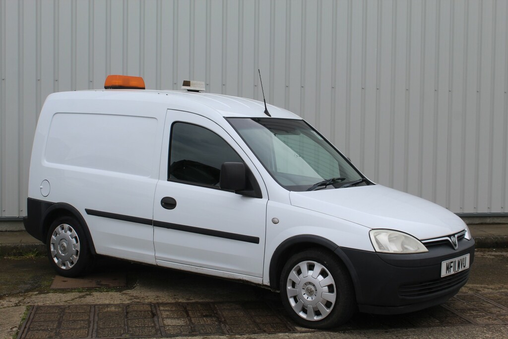 Vauxhall Combo Panel Van 1.3 Cdti 2000 16V 2011 MF11WVU White #6