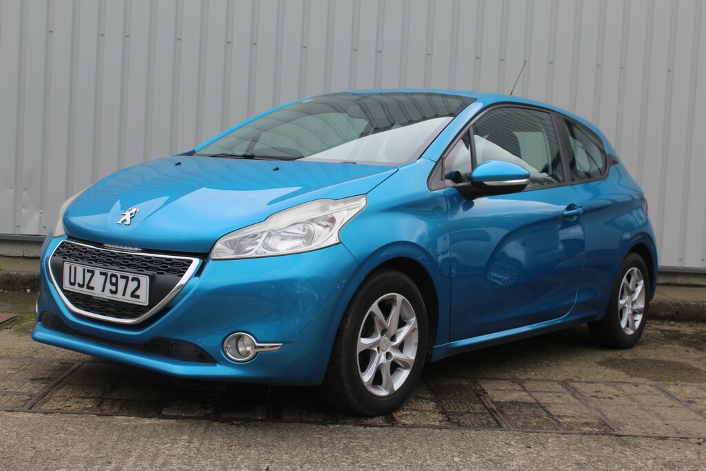 Peugeot 208 Hatchback 1.4 Vti Active 2013 Blue