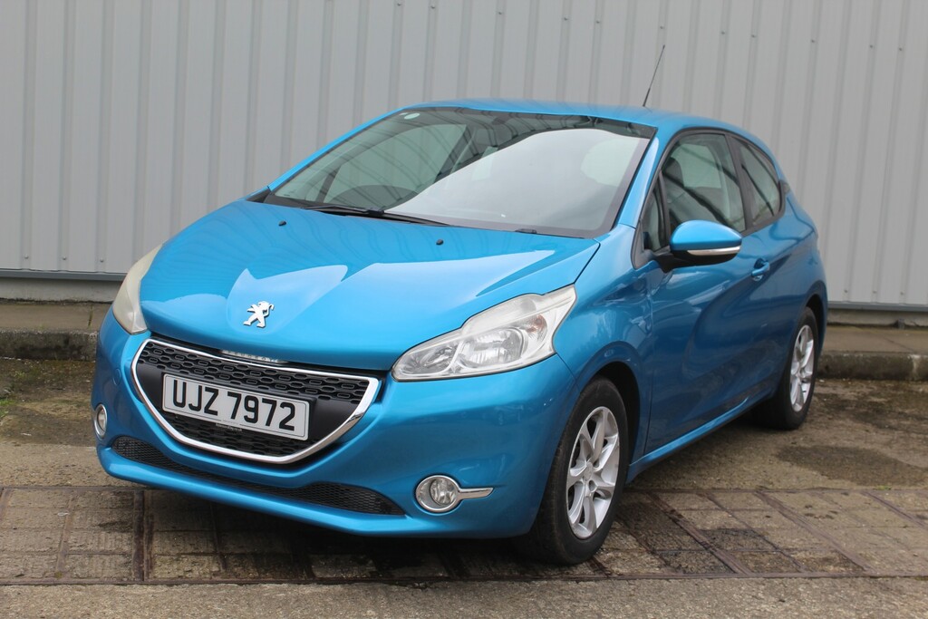 Peugeot 208 Hatchback 1.4 Vti Active 2013 Blue #3