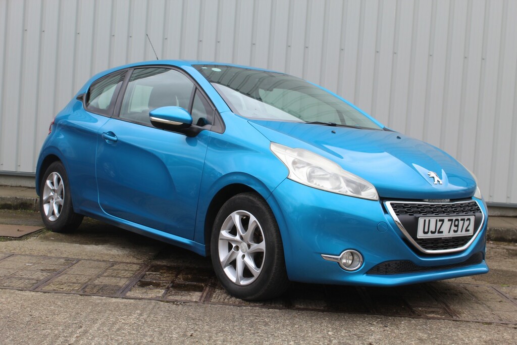 Peugeot 208 Hatchback 1.4 Vti Active 2013 Blue #2