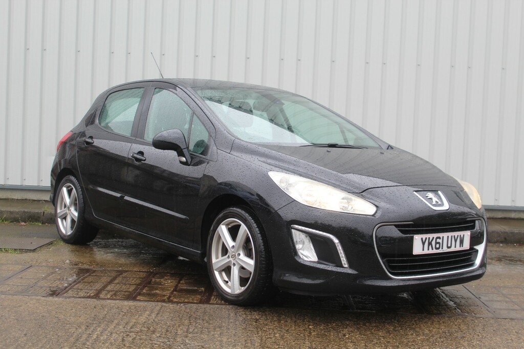 Peugeot 308 Hatchback Activ 1.6Hdi 2011 Blue #3