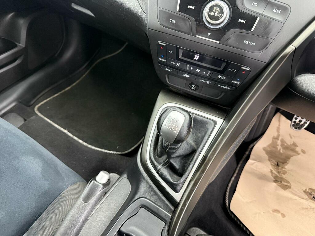 Honda Civic 1.8 I-vtec Es Euro 5 S S White #41
