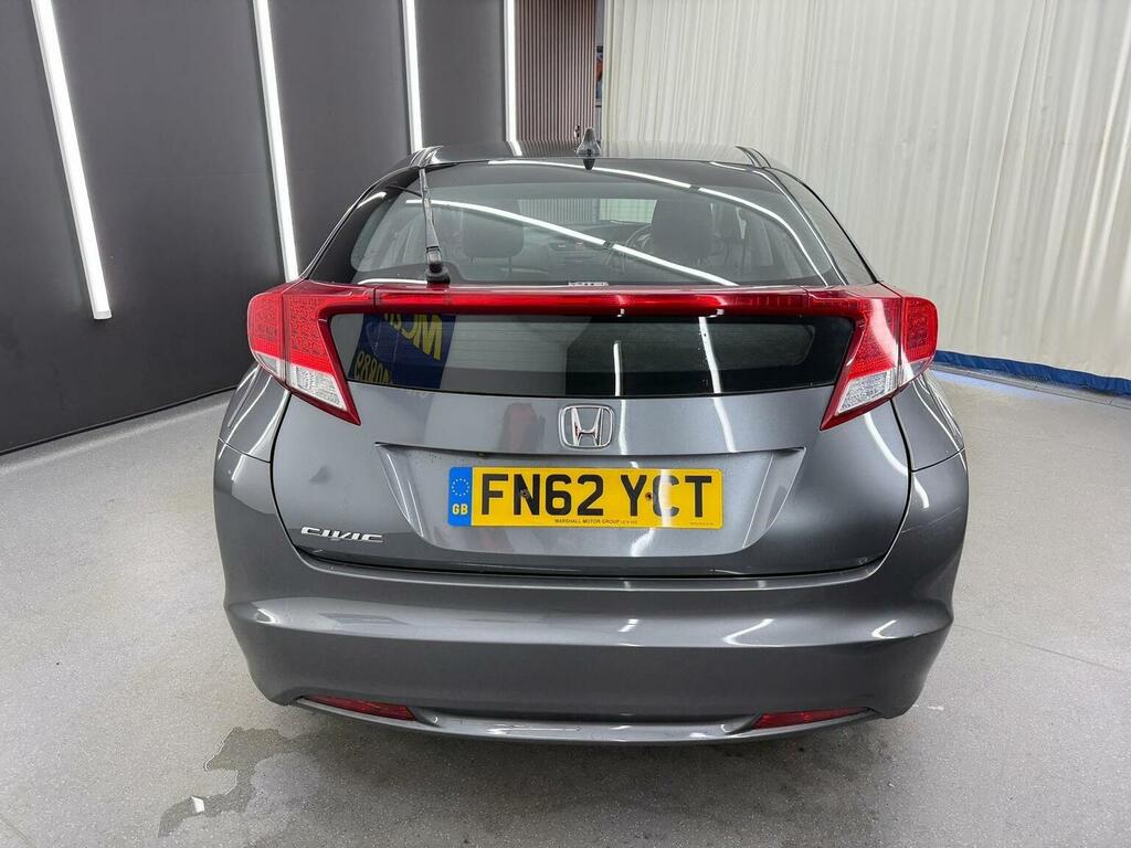 Honda Civic 1.8 I-vtec Es Euro 5 S S White #7