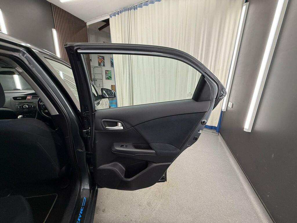 Honda Civic 1.8 I-vtec Es Euro 5 S S White #14