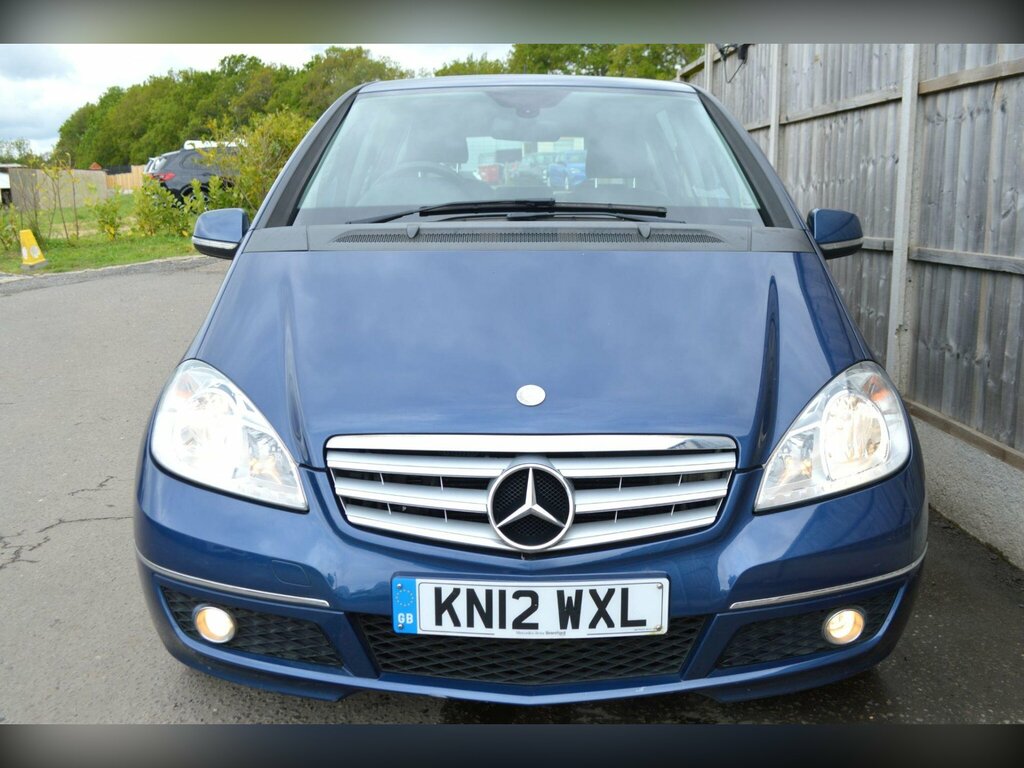 Mercedes-Benz A Class 2.0 A180 Cdi Avantgarde Se Cvt Blue #4