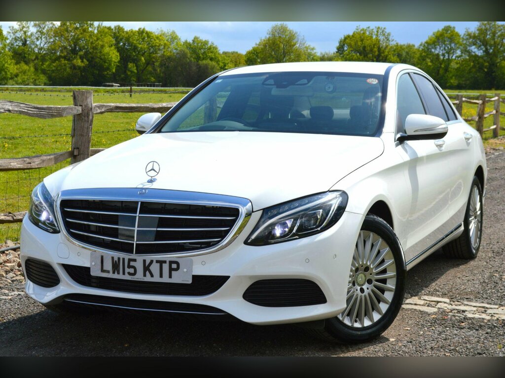 Mercedes-Benz C Class 2.0 C200 Amg Line Premium Saloon 7G-t White