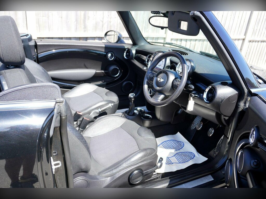 Mini Convertible 1.6 Cooper S Euro 5 Ss Black #2