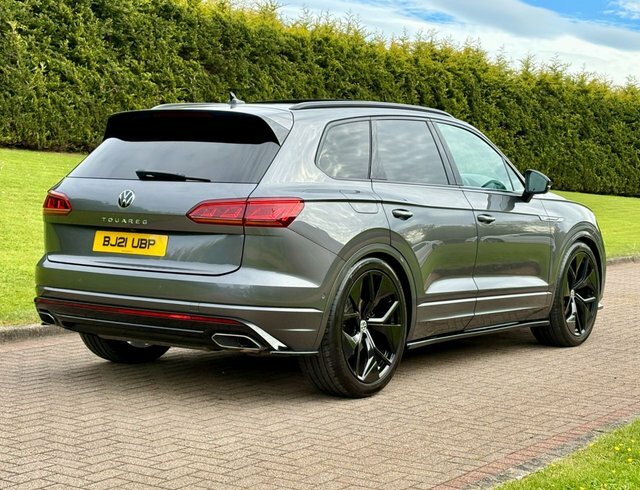 Volkswagen Touareg 3.0 Tdi V6 Black BJ21UBP Grey #3