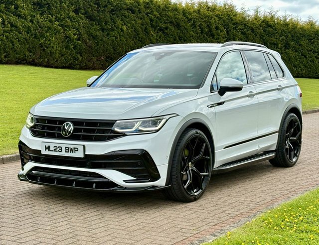Volkswagen Tiguan 2.0 Tdi R-line Suv ML23BWP White #2