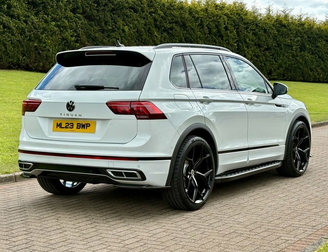 Volkswagen Tiguan 2.0 Tdi R-line Suv ML23BWP White #3