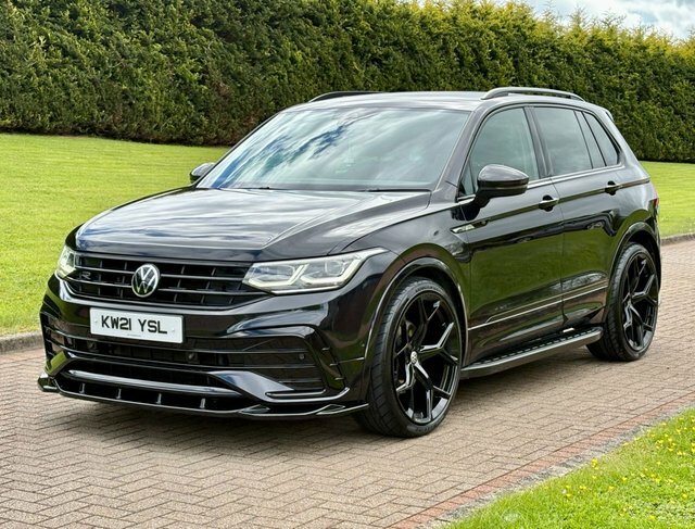 Volkswagen Tiguan 2.0 Tdi R-line Suv KW21YSL Black #2