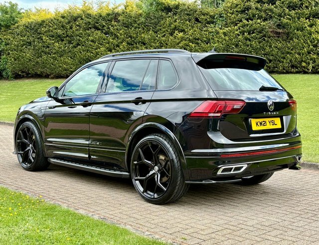 Volkswagen Tiguan 2.0 Tdi R-line Suv KW21YSL Black #4