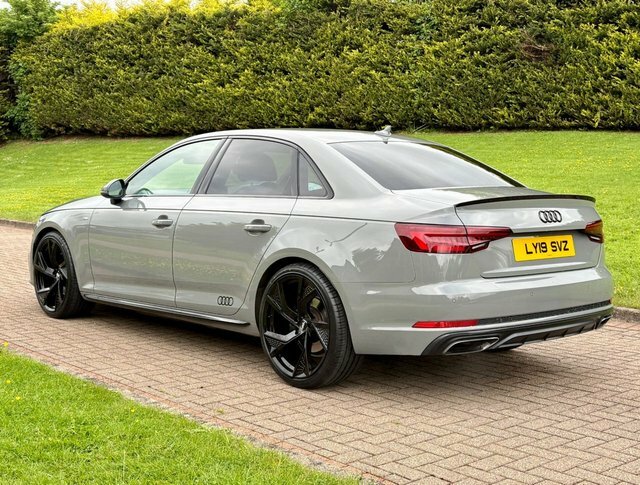 Audi A4 2.0 Tdi 35 Black LY19SVZ Grey #4