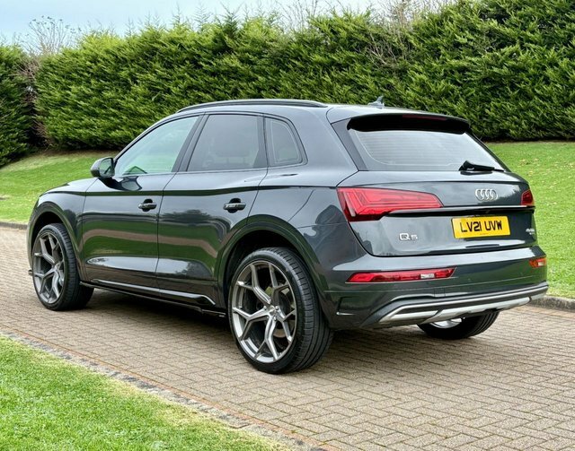 Audi Q5 2.0 Tdi 40 Sport LV21UVW Grey #4
