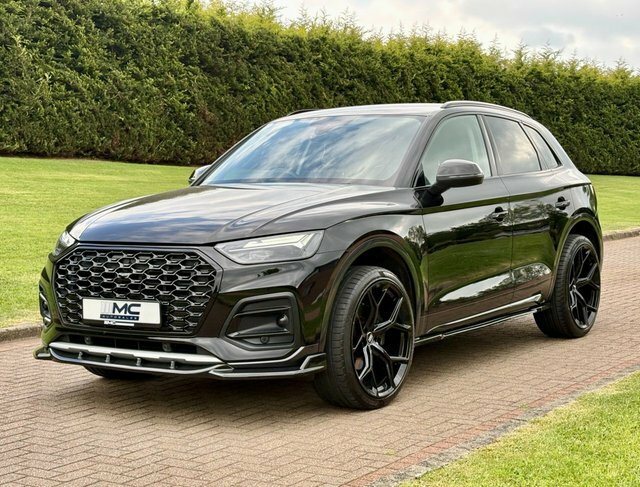 Audi Q5 2.0 Tdi 40 Sport GY21UVG Black #2