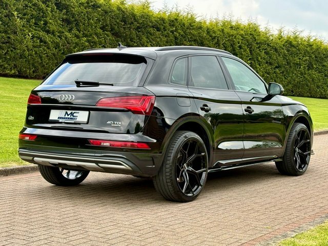 Audi Q5 2.0 Tdi 40 Sport GY21UVG Black #3