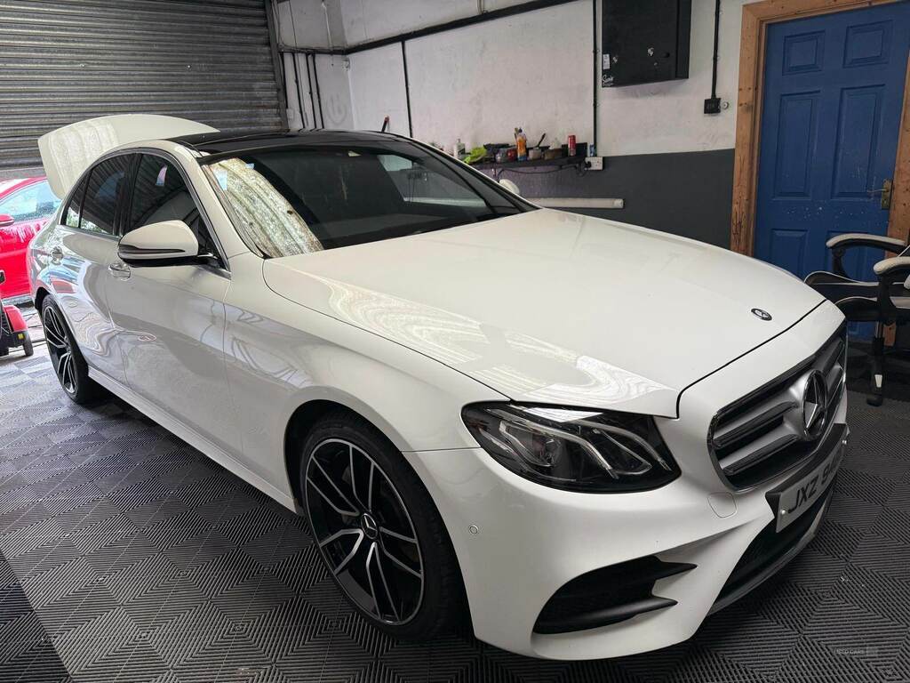 Mercedes-Benz E Class E220d Amg Line Premium 9G-tronic JXZ9488 White #2