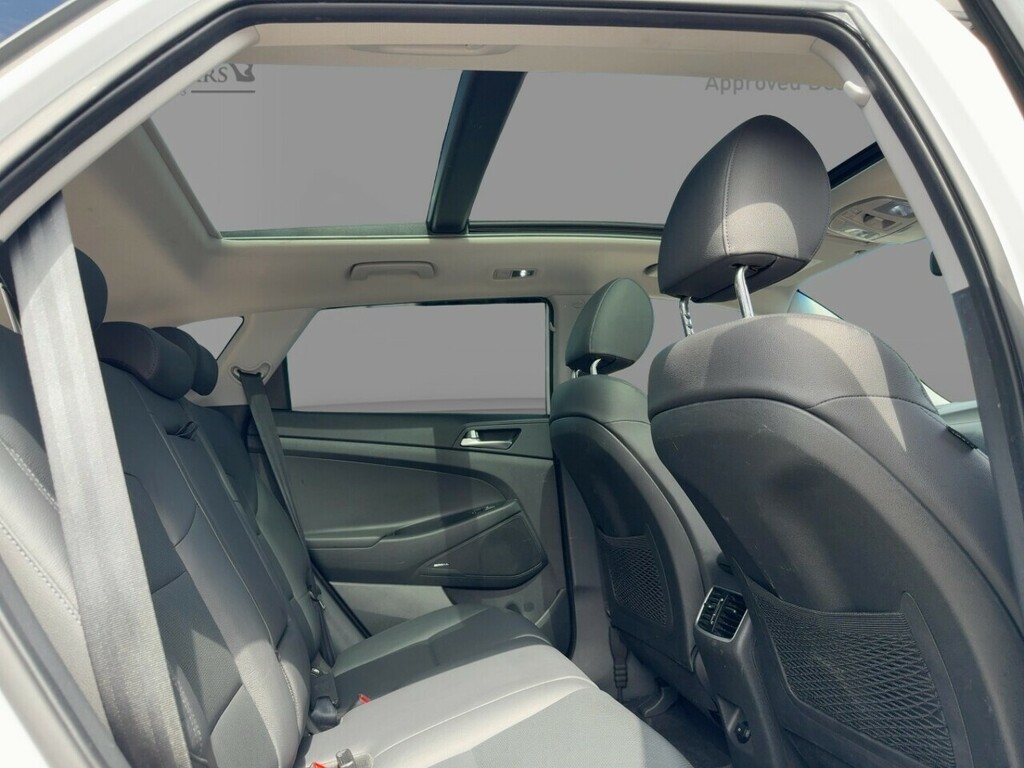 Hyundai Tucson T-gdi Premium Se PK20BVN White #2