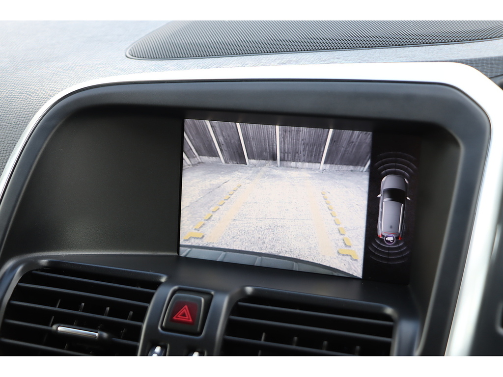 Volvo XC60 T5 R-design Lux Nav LW12EEU Black #3
