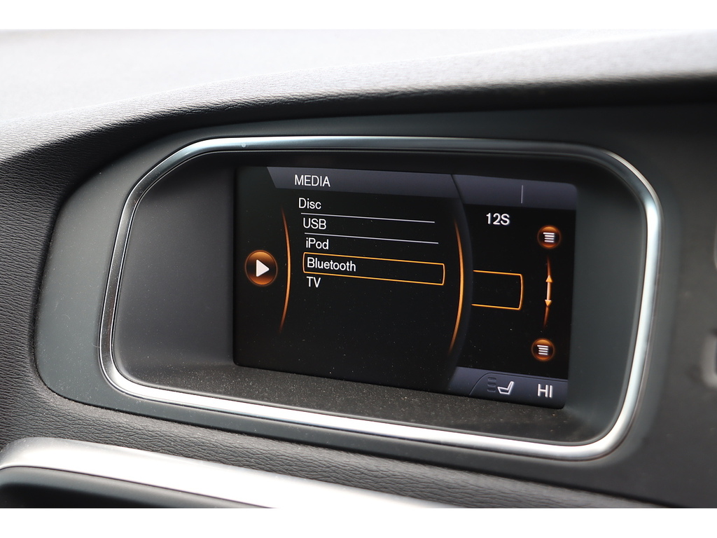 Volvo V40 T4 Se Lux Nav Black #2