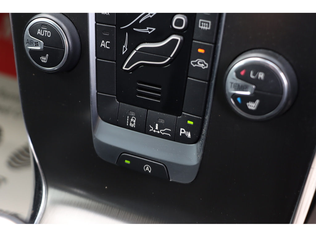 Volvo V40 T4 Se Lux Nav Black #6