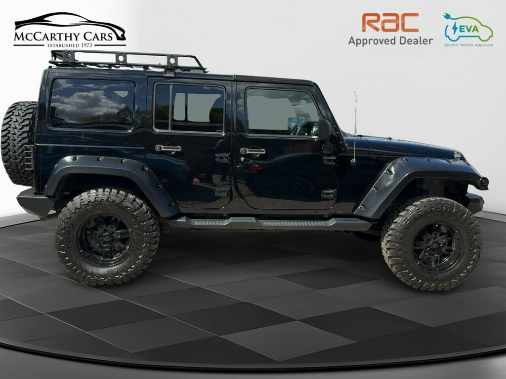 Jeep Wrangler V6 Sahara Unlimited Black #3